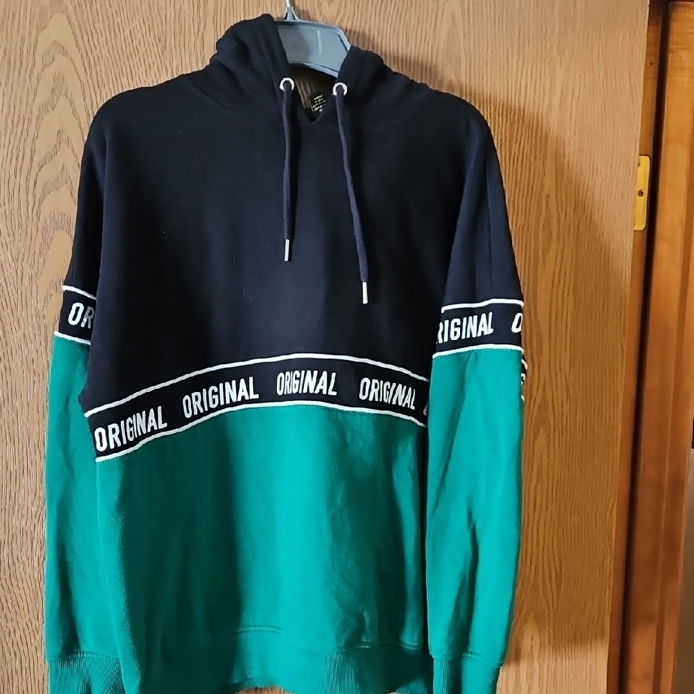 Forever 21 Black and Green Hoodie